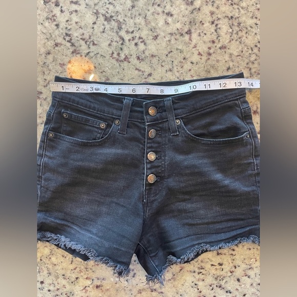 Women's j.Crew high-rise button butterfly wedgy fit Black Denim Shorts - Picture 2 of 5